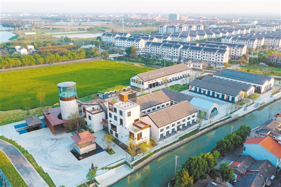 姚莊鎮(zhèn)丁柵沉香共同富裕聚落是長三角一體化示范區(qū)城鄉(xiāng)有機(jī)更新的樣板工程。
