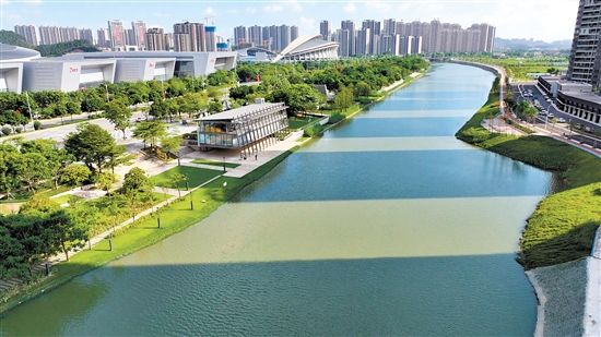位于濱江新區(qū)段的棠下天沙河“一河兩岸”碧道近2公里。