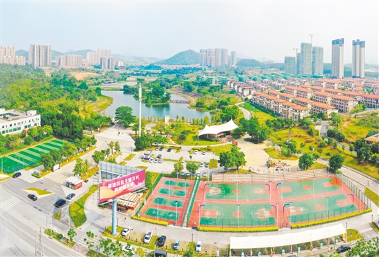 鶴山市共和鎮(zhèn)美麗圩鎮(zhèn)建設(shè)成效顯著。