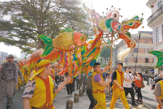 龍獅巡游活動(dòng)有體彩公益金的支持。