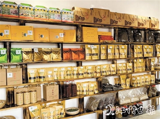 黃角山貨店成為那吉鎮(zhèn)優(yōu)質農(nóng)產(chǎn)品的展示窗口。