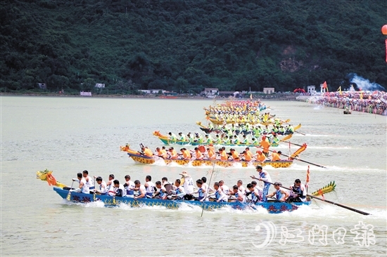 據(jù)史料記載，下川島海上龍舟賽已有115年歷史。