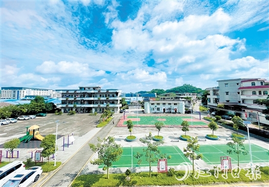 原隔朗小學(xué)球場(chǎng)完成翻新改造。