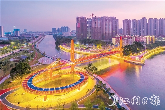 蝶變后的下沙公園，讓周圍的住戶們享受到家門口的“小確幸”，吸引了許多健身愛好者。