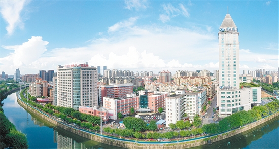 蓬江分院打造社區(qū)居民家門(mén)口的醫(yī)學(xué)高地。
