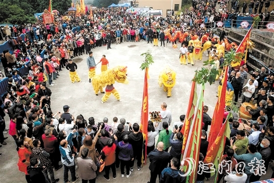 燒炮廟會(huì)是傳統(tǒng)民俗活動(dòng)，往年燒炮廟會(huì)活動(dòng)現(xiàn)場(chǎng)人氣高漲。