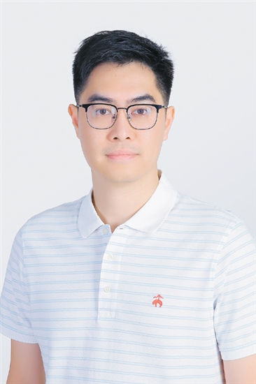 龍溪湖講堂學(xué)員、廣東華藝衛(wèi)浴實(shí)業(yè)有限公司總裁馮育羨