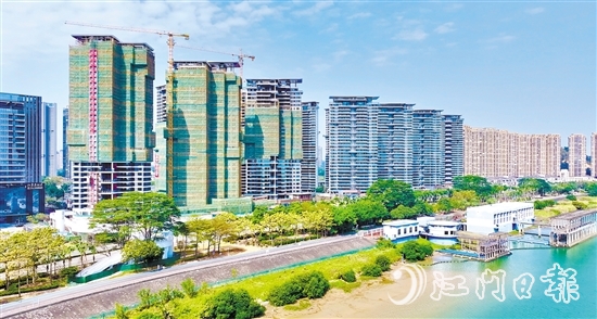 第四代住宅采用了大陽臺設計，有效提升住宅實用率和增強居住舒適度。