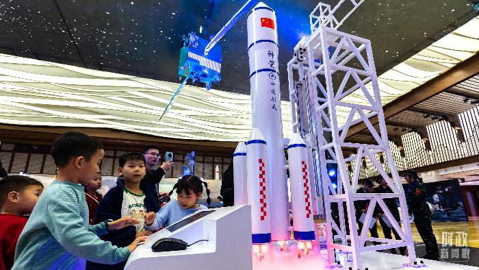 △2025中國（梅州）航空航天國防科技展。（圖/視覺中國）