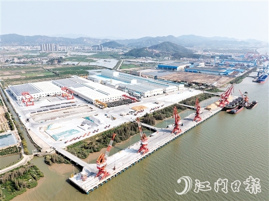 華津碼頭一期工程建成投用后單月吞吐量屢創(chuàng)新高。