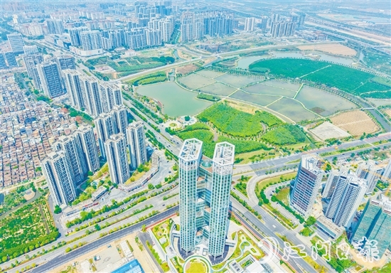圭峰會城乘勢而上，力爭2025年招引項目總投資超50億元，為新會打造現(xiàn)代化產(chǎn)業(yè)體系、推進高質(zhì)量發(fā)展提供有力支撐。