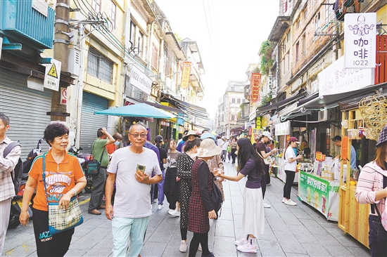 長(zhǎng)堤歷史文化街區(qū)很有歷史底蘊(yùn)，成為不少劇組取景的地點(diǎn)。
