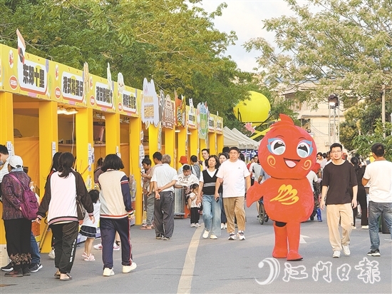 4月11-13日，四九鎮(zhèn)藝術(shù)嘉年華舉行，累計(jì)吸引超過兩萬人次參與活動。