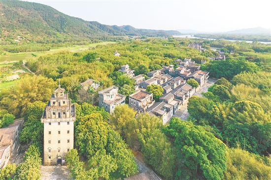 開平碉樓文化旅游區(qū)三大景區(qū)之一的馬降龍景區(qū)。
