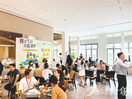 “五一”假期江海區(qū)房地產(chǎn)市場人氣火爆。圖為江發(fā)悅璟苑項目。