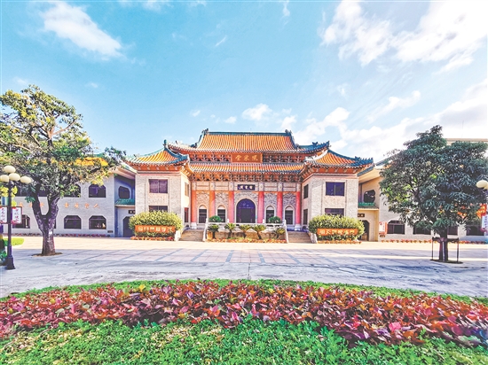 新會一中構(gòu)建起“文化傳承+素質(zhì)教育+資源整合”文明創(chuàng)建體系。