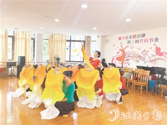 沙坪街道桂林社區(qū)不斷提升社區(qū)服務(wù)水平，努力打造有溫度、有溫情的社區(qū)。