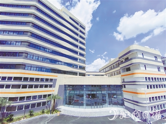 鶴山工業(yè)城養(yǎng)老服務中心為周邊長者提供更專業(yè)、多元的養(yǎng)老服務。