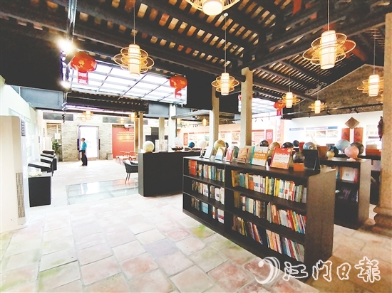 鄉(xiāng)風(fēng)文明館由隔凹書屋改造而成，通過(guò)實(shí)物、圖片、文字與模型，生動(dòng)訴說(shuō)著桂水村的變遷與成就。