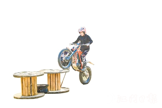 鶴山市已成功舉辦七屆“鶴騎士”機(jī)車節(jié)活動。鶴山宣傳部供圖
