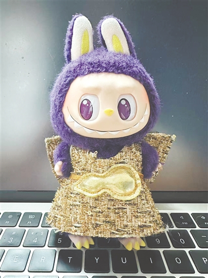 丑萌的LABUBU。