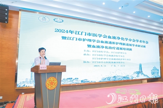 在醫(yī)院，徐慶東是患者的依靠。而在科研方面，他也取得了豐碩成果。