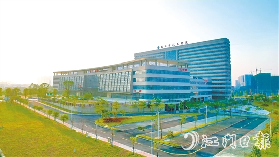 鶴山市人民醫(yī)院新院區(qū)已投入使用。