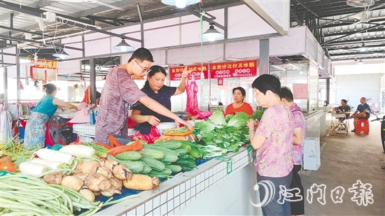 干凈有序的疏導(dǎo)點(diǎn)，得到市民的普遍認(rèn)可。