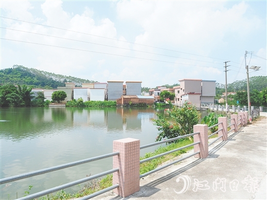工程圍繞人居環(huán)境提升全面開展綜合治理，針對重點區(qū)域開展“拉網(wǎng)式”清理，做到不留任何衛(wèi)生死角。