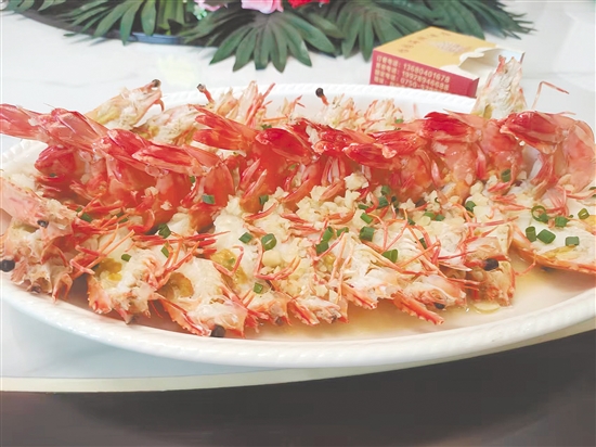 開漁后，食客可盡情品嘗新鮮美味海鮮。