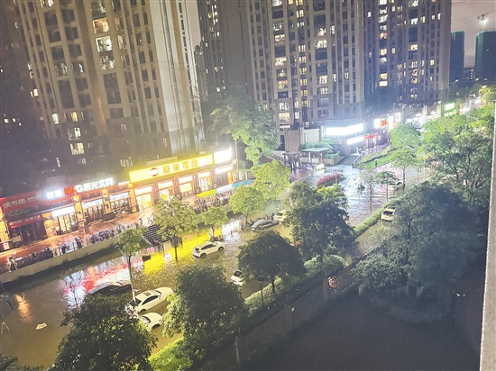 進(jìn)入5月份，強(qiáng)降雨不斷，有的車(chē)主遭遇“水浸車(chē)”。