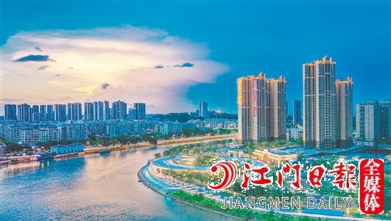 江門河一河兩岸盡顯繁華。