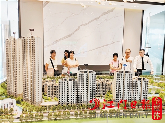 7月全市一手住宅成交2216套，環(huán)比、同比均有下跌。