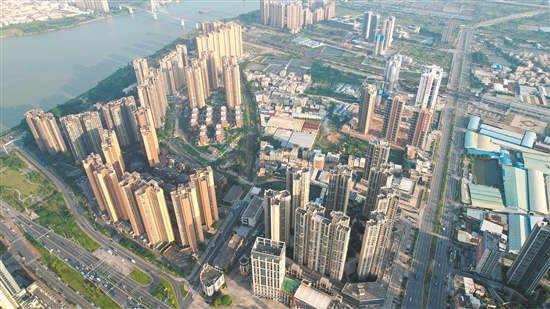 外海片區(qū)樓市或隨著江海站的開通迎來進(jìn)一步發(fā)展。