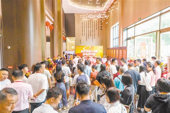 今年5月，房企舉辦營(yíng)銷活動(dòng)吸引許多消費(fèi)者目光。