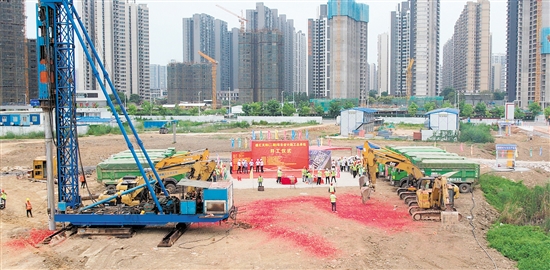 盛匯天際二期動(dòng)工現(xiàn)場(chǎng)。