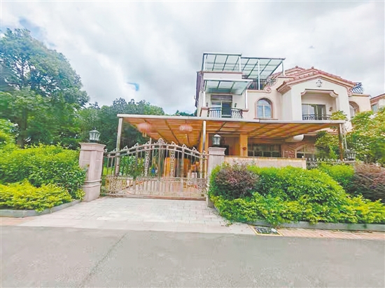 位于鶴山市址山鎮(zhèn)的一套別墅起拍總價僅78萬元。