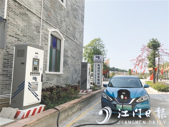 相比燃油汽車(chē)，新能源汽車(chē)起步更快。