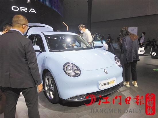 預(yù)算充足的情況下，選擇新車最好。