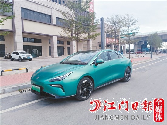 合創(chuàng)A06外觀時(shí)尚動(dòng)感。