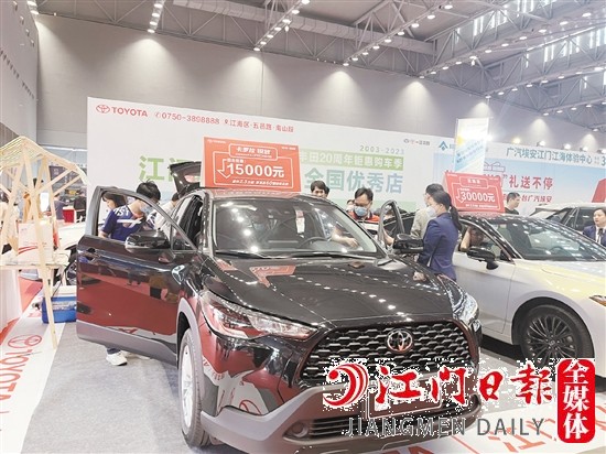 今年春季車展期間，許多汽車經(jīng)銷商推出大幅優(yōu)惠。