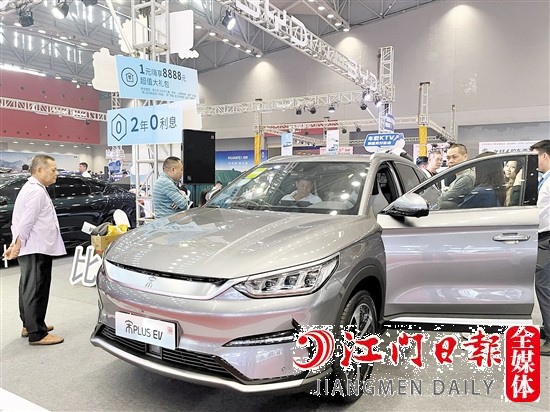 各品牌汽車將閃亮登場(chǎng)。