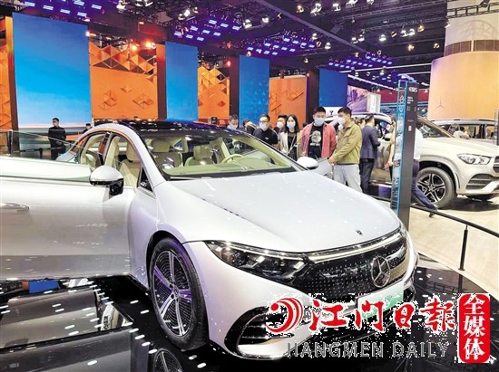 “零整比”高的豪車保費備受關(guān)注。