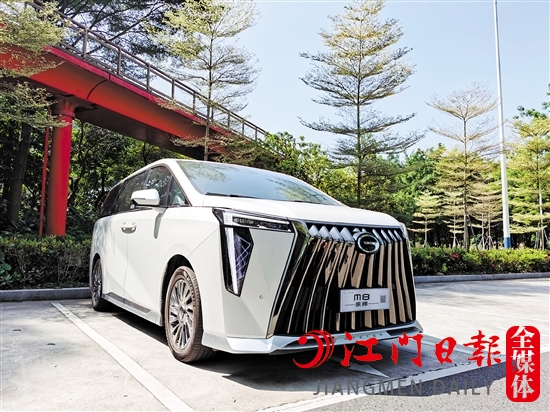2023款M8宗師外觀很霸氣。