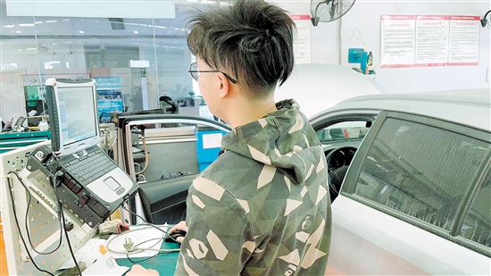 處理召回車輛需要時(shí)間，建議提前預(yù)約。