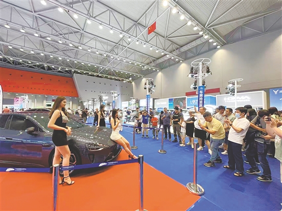 車展現(xiàn)場將有不少備受矚目的汽車品牌亮相。